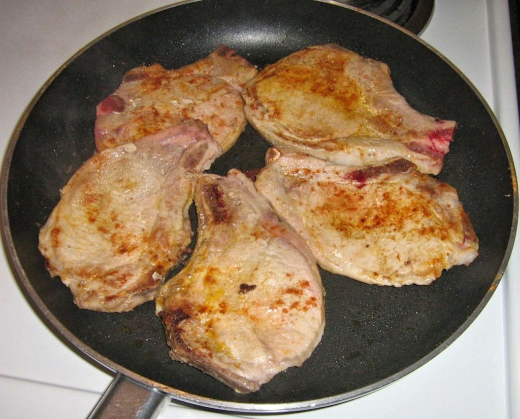 easy pork chop dinner ideas in pan